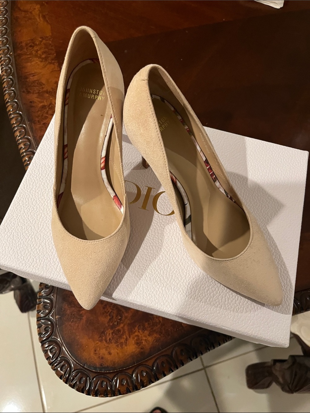 Johnston & Murphy Beige Suede Leather Pointed-Toe Pumps Heels 6.5